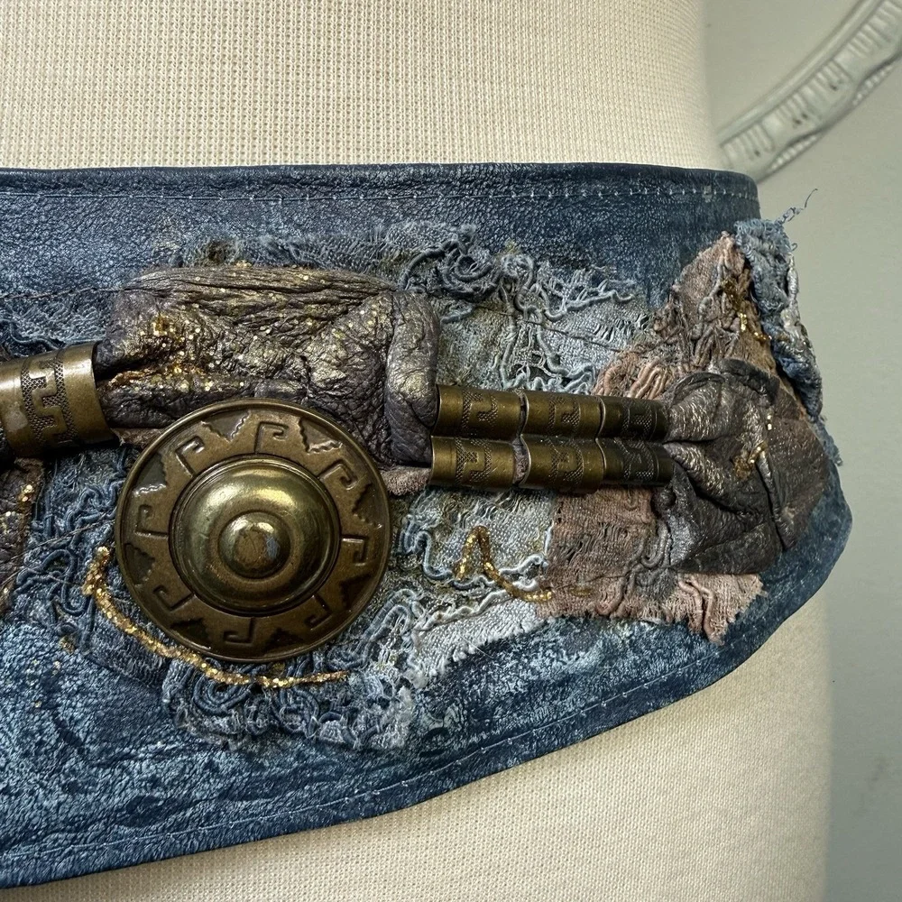 VTG Blue Suede Leather Belt Y2K Boho Festival Aztec Renaissance Made Italy M